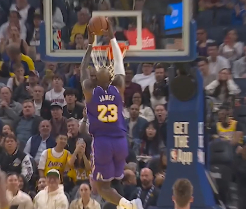 历史首次子助攻父！布朗尼助詹皇暴扣