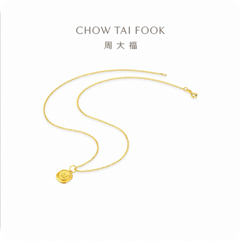 周大福牛马吊坠被指阴阳打工人 寓意引发争议