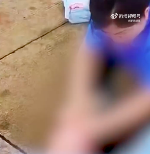 多所高校针对电动车出台措施：发放通行证 建立“黑名单”