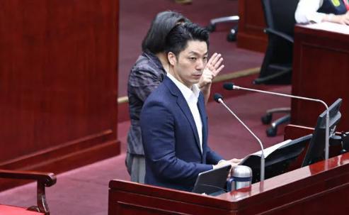 蔣萬安：無法理解綠營更改漢人表述 去漢化引發(fā)爭議