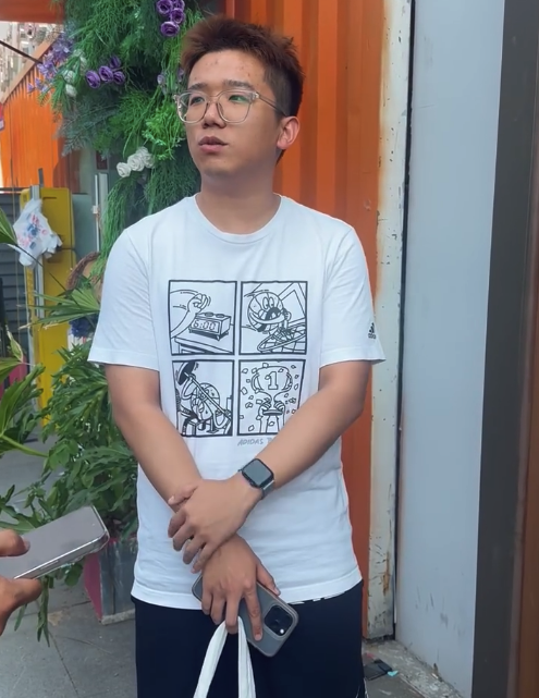 徽京实锤合肥小伙为南京打call 从小就是铁杆体育迷