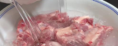 这水果和它煮成汤，营养价值翻倍，一周3次，润肺止咳，别不识货