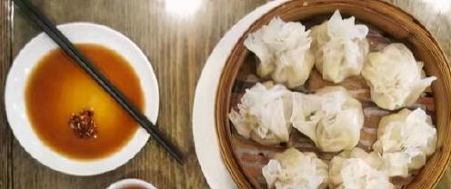 内蒙古呼市餐馆8年只做烧麦，外地游客慕名而来，口碑爆棚！