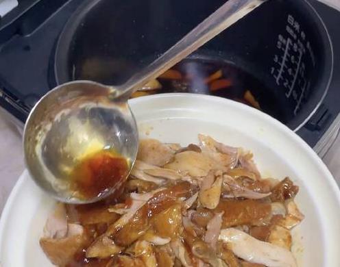 一口吃出家的味道——酱油手撕鸡的绝妙做法与温暖回忆
