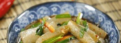 “天然燃脂蔬菜”揭秘，韭菜炒魔芋轻松消脂，排毒瘦身效果惊人！