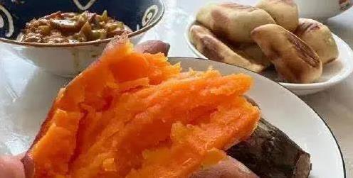红薯甜到心坎却暗藏危机，搭错食物肚子翻江倒海，你敢试吗