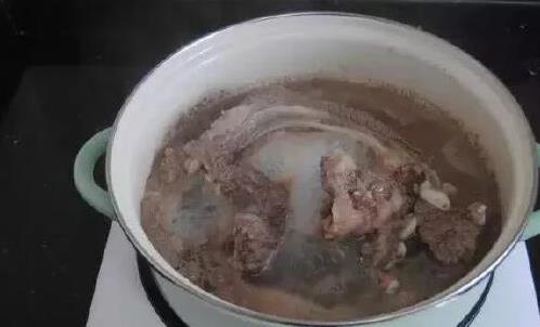 一周做3次全家抢光，番茄牛腩香到邻居敲门，老公光听名字就饿了
