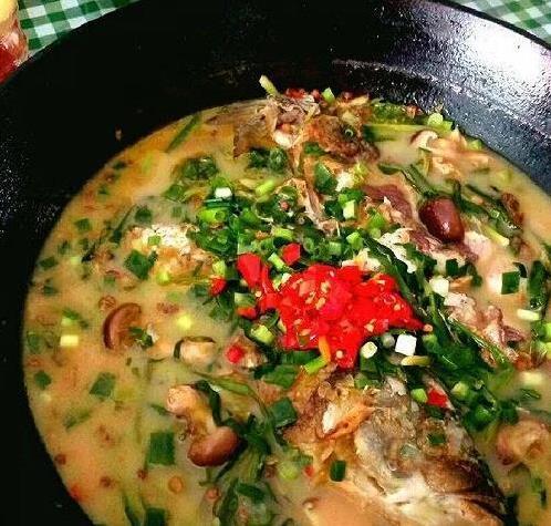 酸菜鱼腥味重？别加酱改用啤酒，3步做出鲜嫩大餐