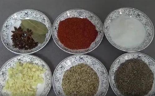 腐竹也能做辣条？自制麻辣零食，3步吃出健康又过瘾