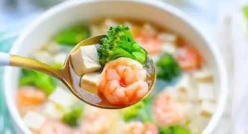 鲜虾弹牙西蓝花清甜，10分钟上桌，健康又好吃？