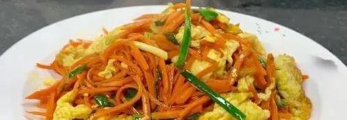 南瓜煎香甜如蜜，2黄2白变美食，你家常做哪道菜？