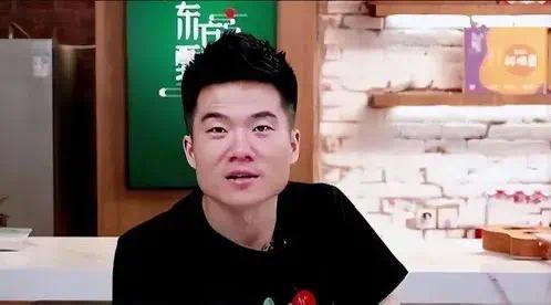 倪萍曾在东方甄选直播间批评孙东旭：通过董宇辉认识的你应该偷着乐