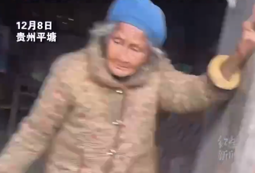 为圆外婆心愿！妈妈去世半年女儿扮成她看望外婆