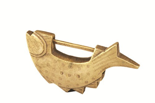 图3 延边博物馆收藏的“铜鱼锁”