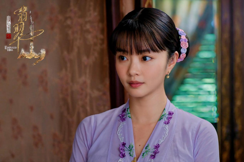 《小娘惹之翡翠山》热播 黄暄婷成恶女面具下的清醒者