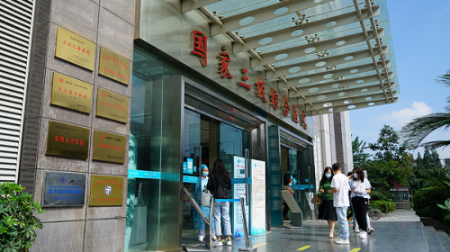 成都西区医院HPV诊疗中心：专注“HPV分子靶向疗法”三甲医院