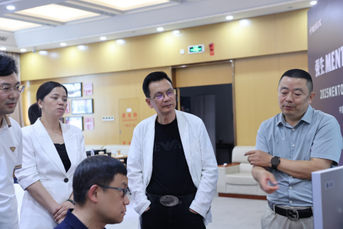 两连台隆胸手术直播！福州海峡沸腾沟隆胸术全网实时教学