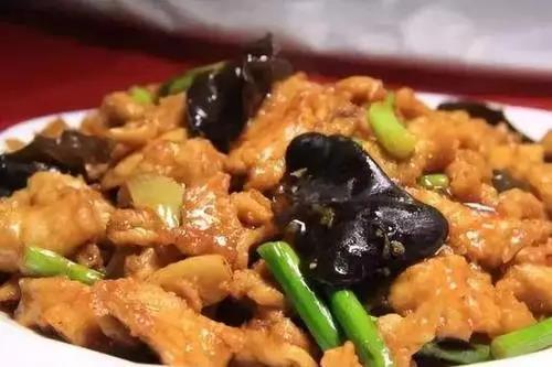 太原6大名吃，全是晋菜的招牌，山西人吃不腻，外地人吃了也爱上