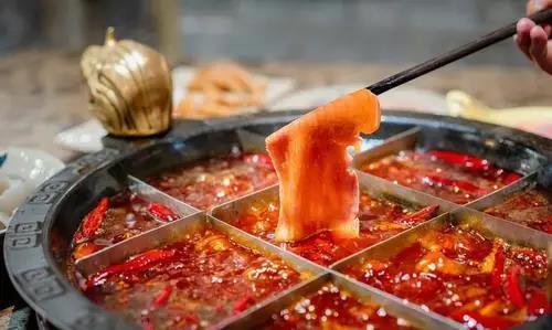 重庆人吃什么？三餐不离火锅？