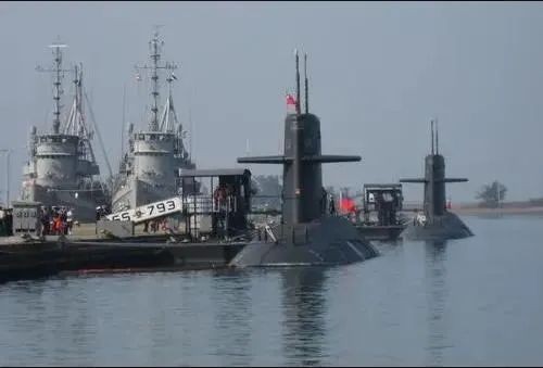 台湾海军仅有两艘潜艇勉强堪用