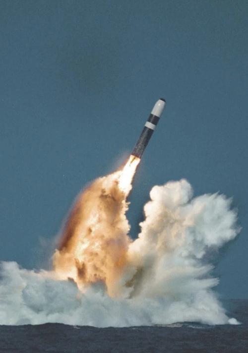 解放军巨浪-3导弹有多强大,放在全球范围内来对比,属于什么水平?