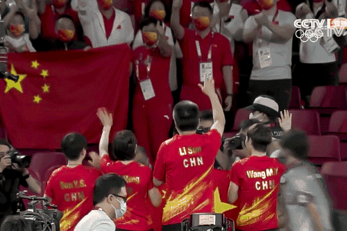 女乒团体决赛 中国看台上全是世界冠军！凡尔赛了