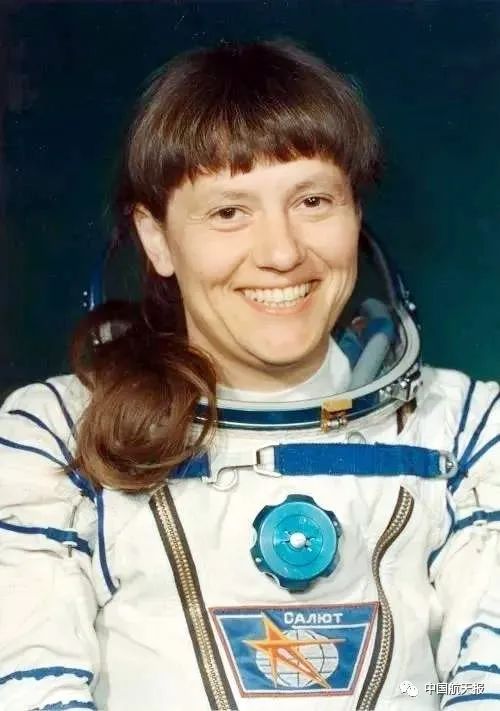  萨维茨卡娅是世界上首位进行太空行走的女航天员