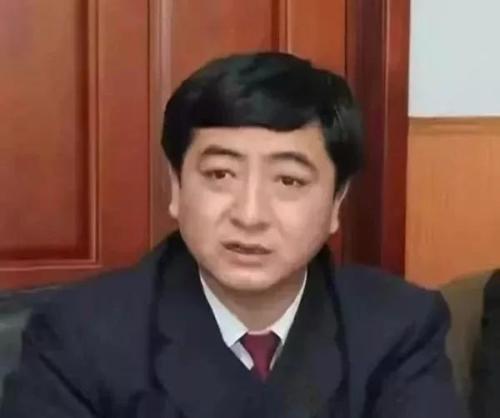 鸡西市两名副检察长先后落马，均被曝长期吸毒