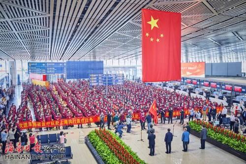 援沪医疗队总人数约万人 部分已入驻方舱医院