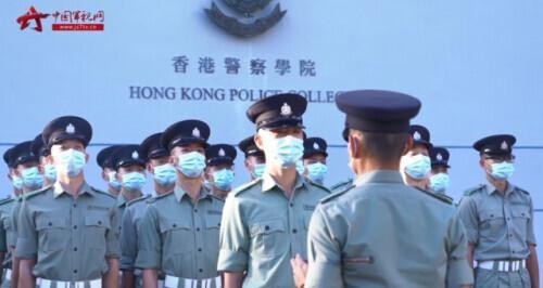 香港警队将全面转用解放军队列