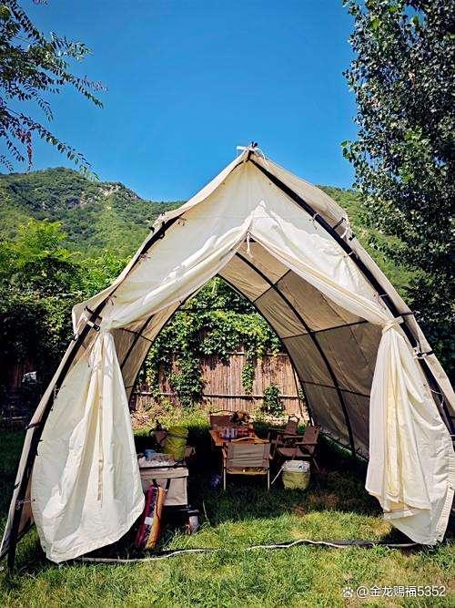 旅游时你会选择住帐篷吗 追求自由与个性