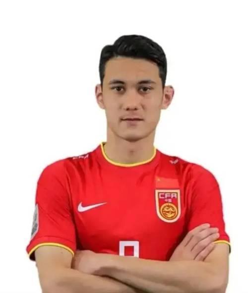 拜合拉木：现代足球的终极拼图，国足久违的战术答案 主打星 肉搏造红牌前锋