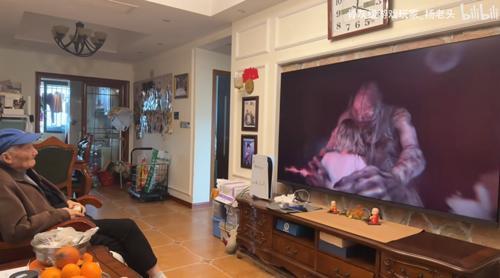 91岁游戏老兵通关《生化危机9》后,我偷学到了真正的养生秘籍 游戏与运动并行