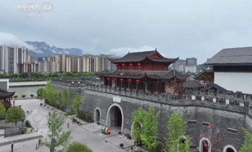 耗资24亿元的大庸古城，为何沦为了“空城”？
