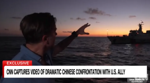 上了贼船！CNN记者上了菲律宾的海警船