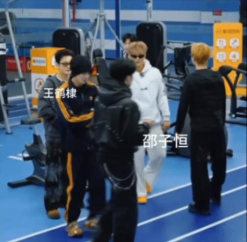王鹤棣风波为何停不下来 双标争议持续发酵