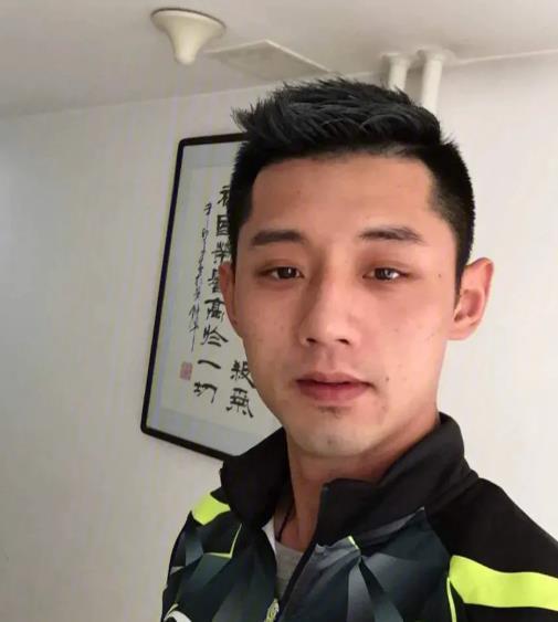 张继科此前金边行程曝光 景甜邓莎聊天记录被泄露