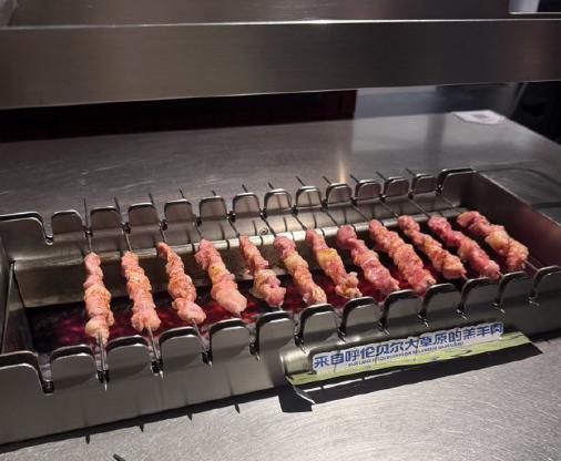 连锁餐饮突然道歉并退钱 共48022桌 羊肉串未达最佳状态