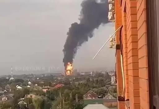 俄军为何炸毁阿塞拜疆在乌投资油厂 能源绞杀战升级