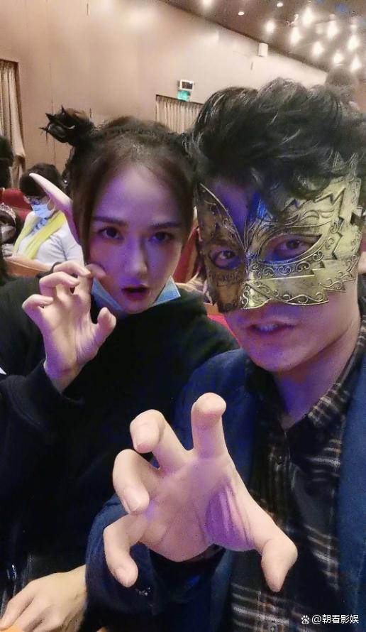 陈乔恩说艾伦敢不听她的话就死定了 综艺首秀甜蜜互动