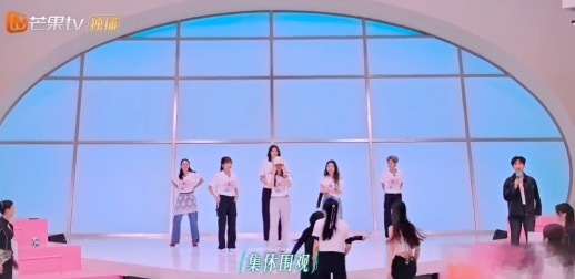 下去个蒋一侨上来个侯佩岑2.0