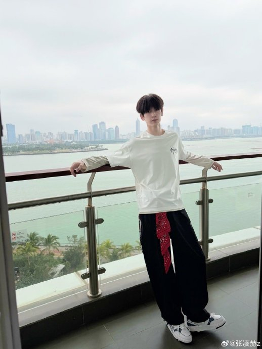 演员傅淼:被张凌赫的颜值震撼到 颜值与演技的认知拉锯战