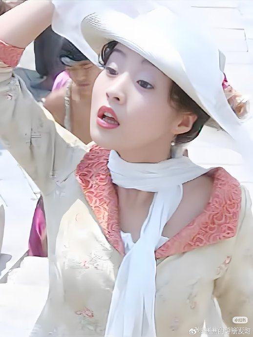 郝蕾从业30多年首获电影表演奖