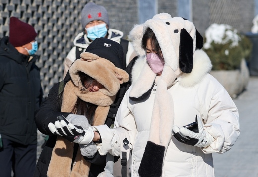 中国南開大学 太陽光だけで駆動する人体熱管理衣類を開発