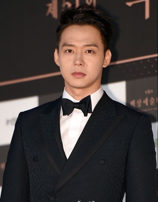 据韩媒报道,韩国艺人朴有天与经纪公司发生纠纷,双方均指责对方违约并