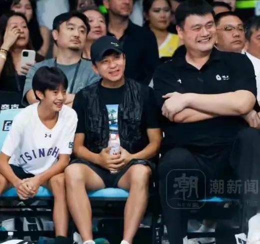 邓超儿子“等等”获U14男子比赛亚军 展现篮球天赋