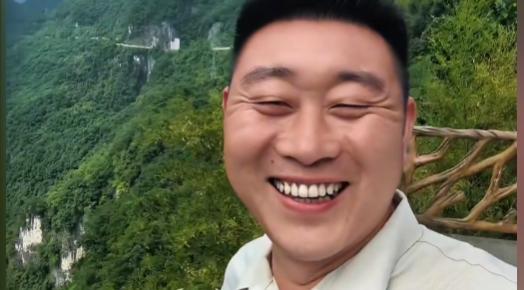 因女儿重度抑郁网红村支书辞职 父亲的责任与抉择
