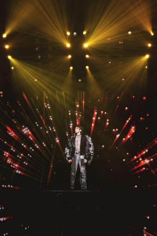 蔡徐坤巡回演唱会首场官宣 6月3日澳门场更多精彩等你解「迷」