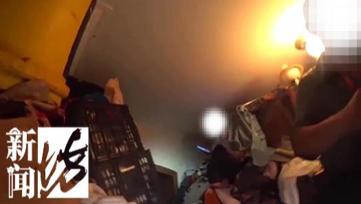 男子囤垃圾10年女兒曾住垃圾山 鄰居苦不堪言