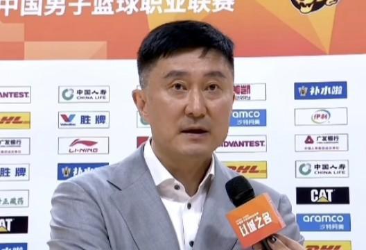 杜锋：球队在不断往好的方向发展